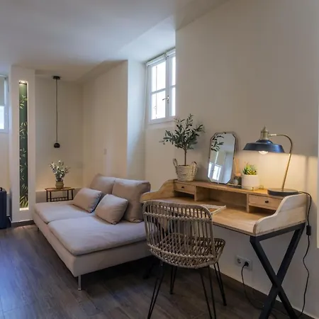 Elaia Boutique B&B *