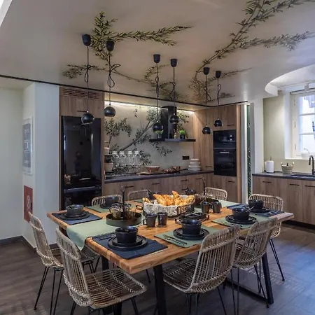 Elaia Boutique B&B