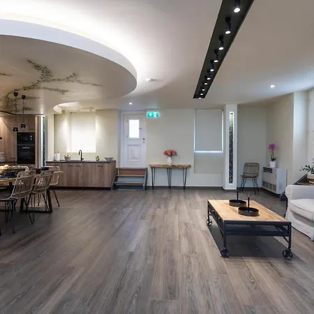 Elaia Boutique B&B *
