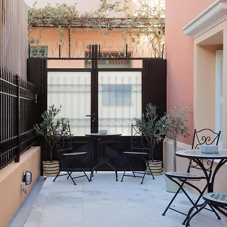 Elaia Boutique B&B 아테네